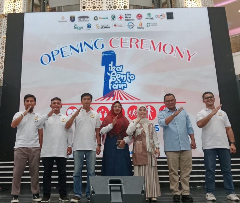 Puji Terobosan Cing Ikah, Hamzah Tegaskan IKABENTO Siap Jadi Iconic Brand Oleh-Oleh Depok