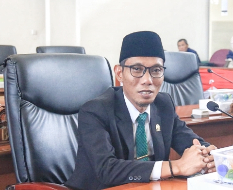 Ketua Fraksi PKB Kota Depok, Siswanto SH saat rapat paripurna finalisasi APBD 2026 pada Kamis (27/11).