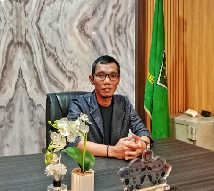 Sekretaris Komisi D DPRD Kota Depok yang juga Ketua Fraksi PKB Kota Depok, Siswanto SH, saat diwawancarai di Kantor DPC PKB, Siliwangi, Depok pada Selasa (6/1/26).