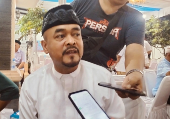 Ketua Fraksi Gerakan Indonesia Raya (Gerindra) DPRD Kota Depok, Edi Masturo, saat menghadiri agenda silaturahmi jajaran pengurus DPC, Fraksi, PAC, ranting hingga organisasi sayap Gerindra Kota Depok yang digelar di kediaman Ketua DPC Gerindra Depok, Pradi Supriatna, pada Senin (2/3/2026).