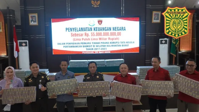 Kejaksaan Tinggi Kalimantan Barat (Kejati Kalbar) kembali menunjukkan komitmennya dalam penegakan hukum di sektor sumber daya alam, Kejati Kalbar berhasil menyelamatkan keuangan negara sebesar Rp55 miliar.