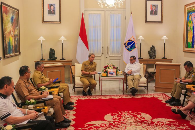 Pertemuan strategis antara Wali Kota Bogor, Dedie A. Rachim, dengan Gubernur DKI Jakarta, Pramono Anung, yang berlangsung di Balai Kota DKI Jakarta pada Senin (4/5/2026).