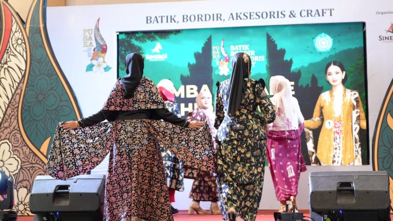 Tim Penggerak PKK Kabupaten Bogor kembali menorehkan prestasi membanggakan dengan meraih juara favorit dalam ajang Pusaka Pusat Karya Nusantara 2026.