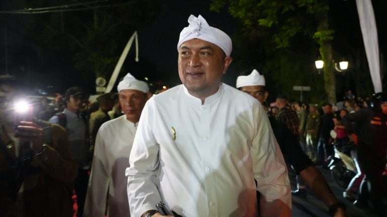 Bupati Bogor Rudy Susmanto menegaskan komitmen kuat Pemerintah Kabupaten Bogor dalam melestarikan budaya Sunda saat menghadiri pawai budaya milangkala tatar Sunda, Jumat (8/5).